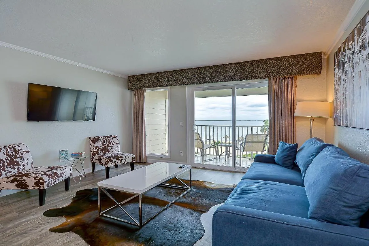 Apartment 441-Waterfront, Amazing Views, Wifi, Pool And Close To Bucs Stadium Tampa United States